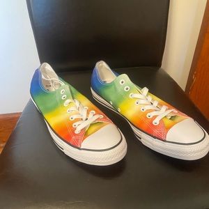 🆕 Converse Rainbow 🌈 sneakers